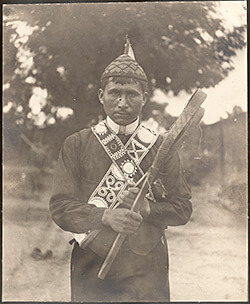 An outdoor portrait of Jim Tubby, Neshoba County and Scott County, Mississippi, 1908. Photograph by Mark Raymond Harrington. Courtesy of the National Museum of the American Indian, Mississippi Choctaw Collection, P12169.
