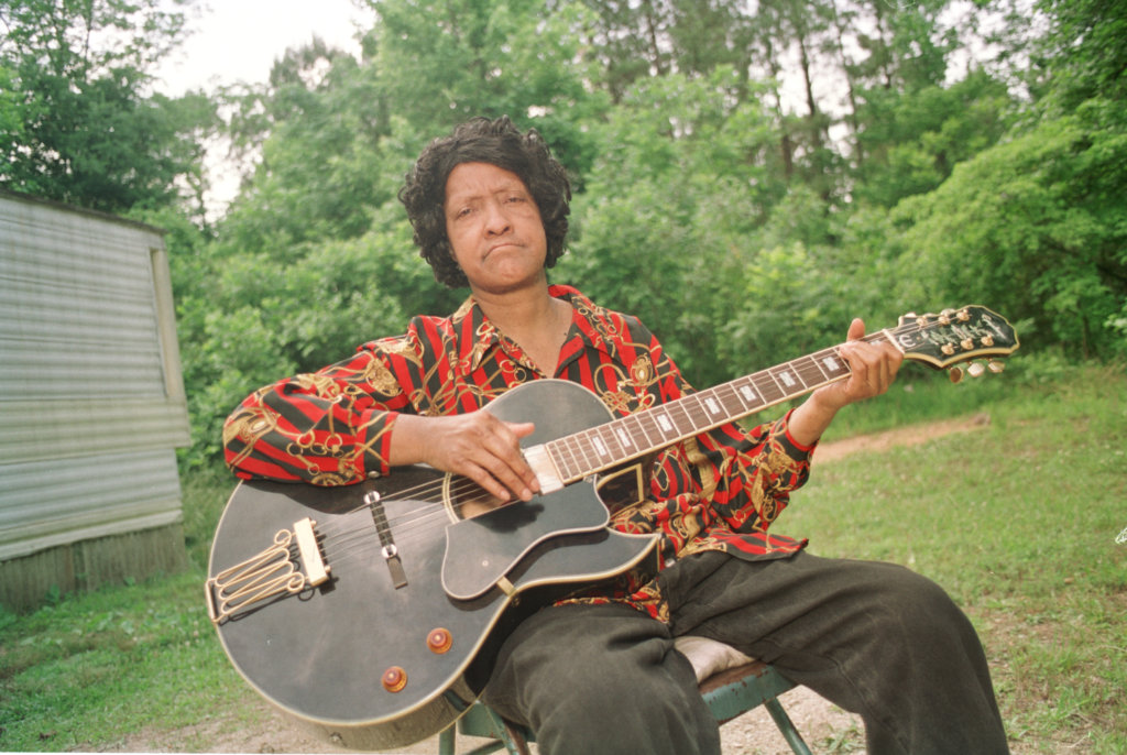 Precious Bryant, Wavery Hall, Georgia, 2004. Photograph by Axel Küstner. © Axel Küstner.
